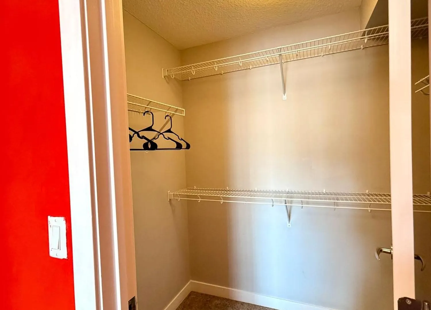 Apartman 1Bed Highrise Condo Orange House, Clearview Area, Recreation Center Edmonton Kanada
