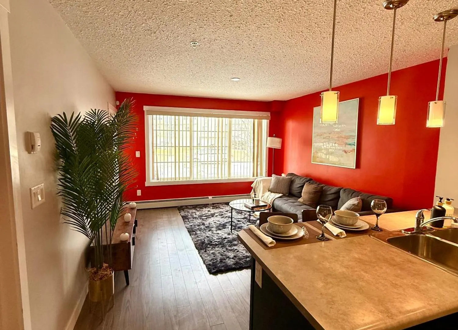 1Bed Highrise Condo Orange House, Clearview Area, Recreation Center Edmonton Apartman